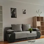 Wiosenny 52m2 - Osobne Sypialnie, Wsrod Drzew, Balkon, Spokoj شقة