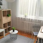 Wiosenny 52m2 - Osobne Sypialnie, Wsrod Drzew, Balkon, Spokoj شقة