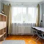 شقة Wiosenny 52m2 - Osobne Sypialnie, Wsrod Drzew, Balkon, Spokoj