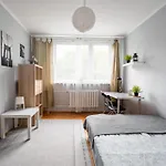 Wiosenny 52m2 - Osobne Sypialnie, Wsrod Drzew, Balkon, Spokoj شقة كوادسكوم