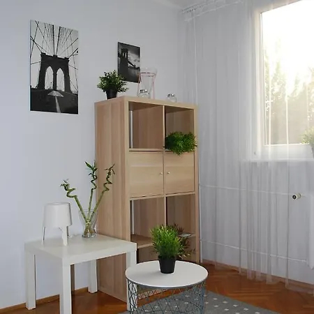 Апартаменты Wiosenny 52m2 - Osobne Sypialnie, Wsrod Drzew, Balkon, Spokoj