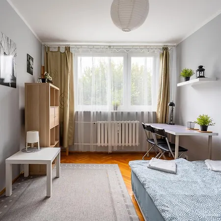 Wiosenny 52m2 - Osobne Sypialnie, Wsrod Drzew, Balkon, Spokoj Kłodzko