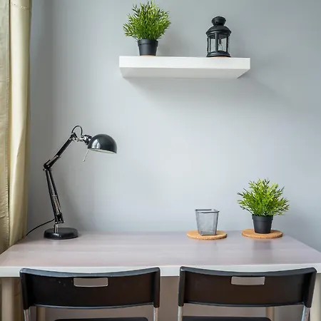 Wiosenny 52m2 - Osobne Sypialnie, Wsrod Drzew, Balkon, Spokoj