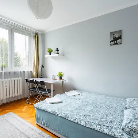 Апартаменты Wiosenny 52m2 - Osobne Sypialnie, Wsrod Drzew, Balkon, Spokoj