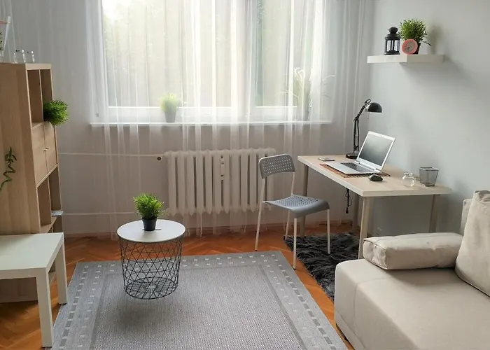 公寓 Wiosenny 52m2 - Osobne Sypialnie, Wsrod Drzew, Balkon, Spokoj 克沃兹科