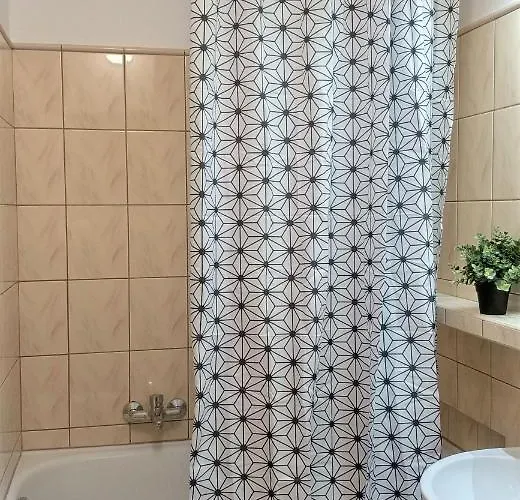 Wiosenny 52m2 - Osobne Sypialnie, Wsrod Drzew, Balkon, Spokoj 公寓 *