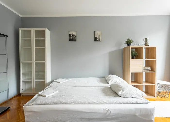 公寓 Wiosenny 52m2 - Osobne Sypialnie, Wsrod Drzew, Balkon, Spokoj