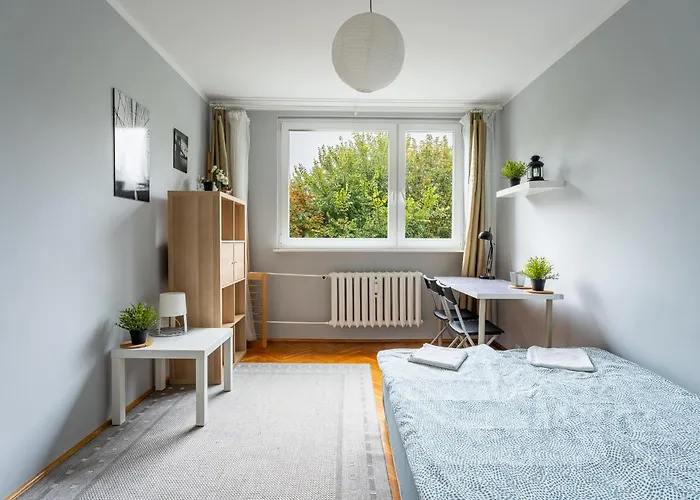 Wiosenny 52m2 - Osobne Sypialnie, Wsrod Drzew, Balkon, Spokoj 公寓 克沃兹科