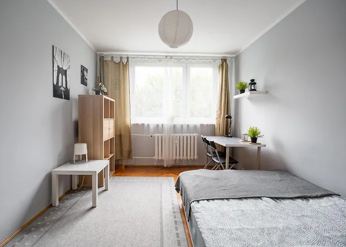 Wiosenny 52m2 - Osobne Sypialnie, Wsrod Drzew, Balkon, Spokoj 公寓 克沃兹科